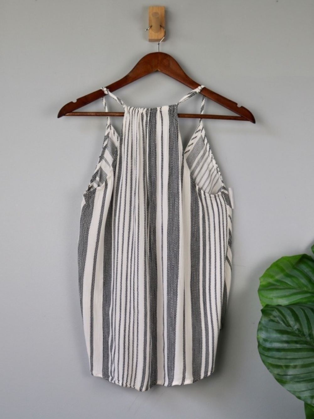 Staccato Wrap Style Tank Top - Picture 8 of 9